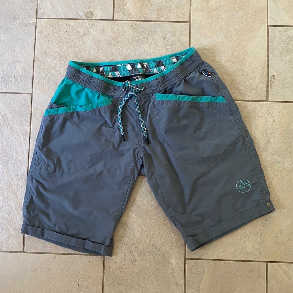 La sportiva women’s nirvana climbing shorts size medium